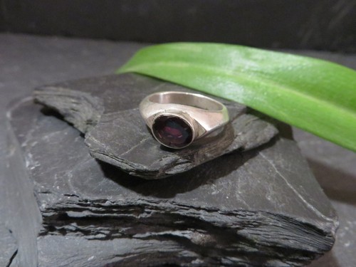 Schöner silber ring - silber, granat