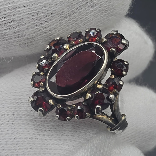 Vintage art deco stil - deco, granat